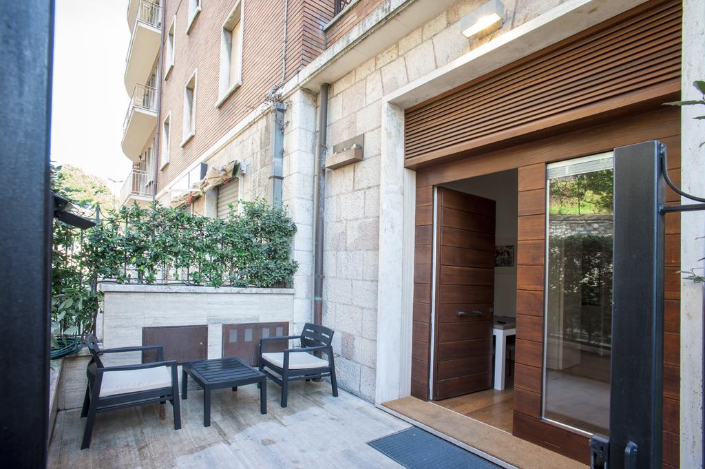 Gallery House Gasthof 2*
